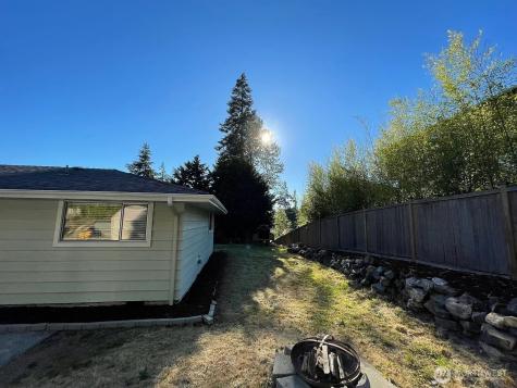 8036 116th Avenue SE Newcastle WA 98056