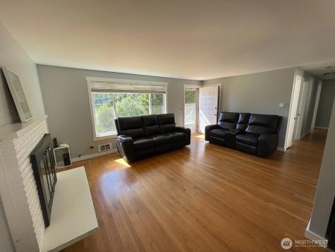 8036 116th Avenue SE Newcastle WA 98056