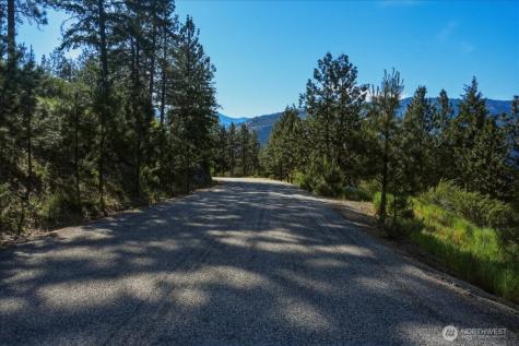 7376 Ridgeview Drive Chelan WA 98816