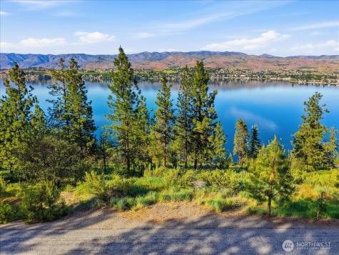 7376 Ridgeview Drive Chelan WA 98816