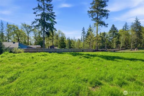 31061 W Lake Morton Drive SE Kent WA 98042