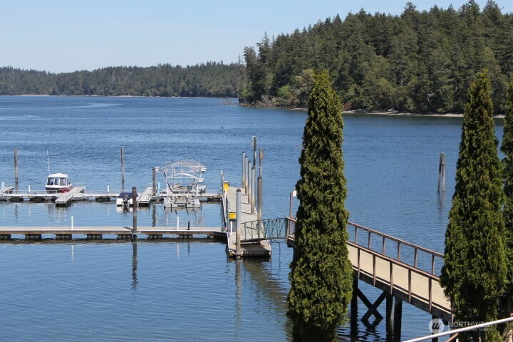 2418 Crestridge Drive NW Olympia WA 98502