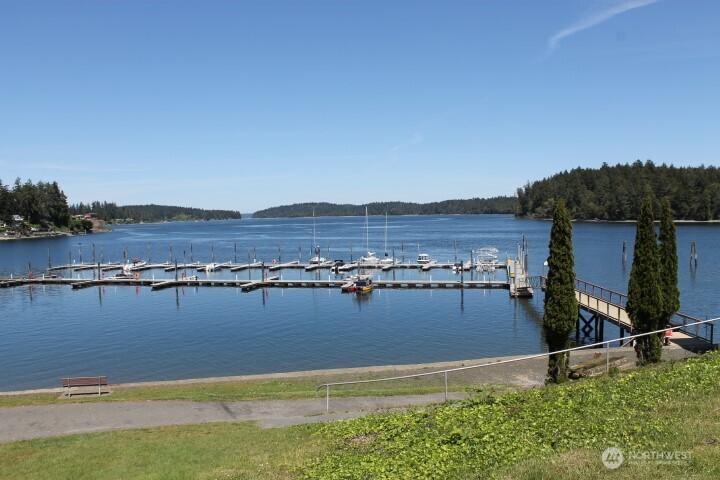 2418 Crestridge Drive NW Olympia WA 98502