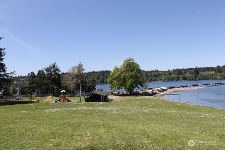 2418 Crestridge Drive NW Olympia WA 98502