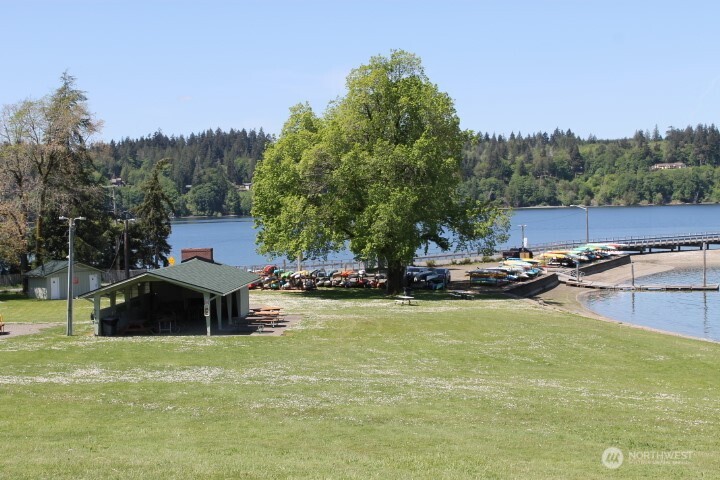 2418 Crestridge Drive NW Olympia WA 98502