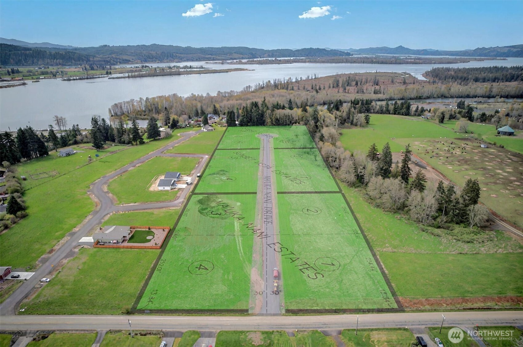 46 Ma'uka Nani Drive Cathlamet WA 98612