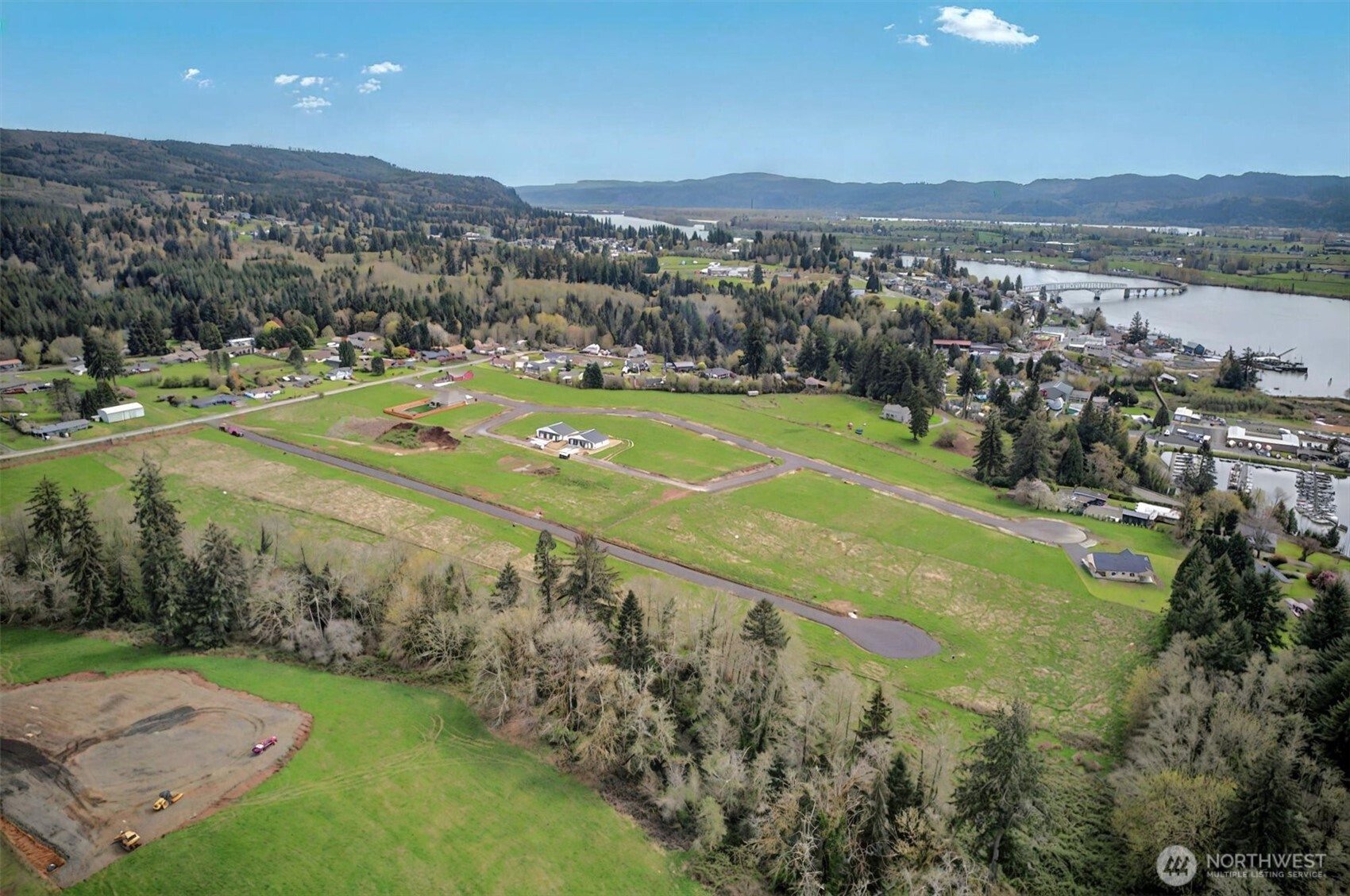46 Ma'uka Nani Drive Cathlamet WA 98612