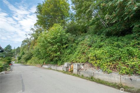 23 Perkins Lane W Seattle WA 98199