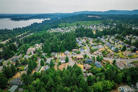 8110 Lorie Court NW Silverdale WA 98383