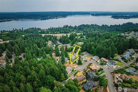 8110 Lorie Court NW Silverdale WA 98383