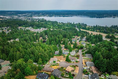 8110 Lorie Court NW Silverdale WA 98383