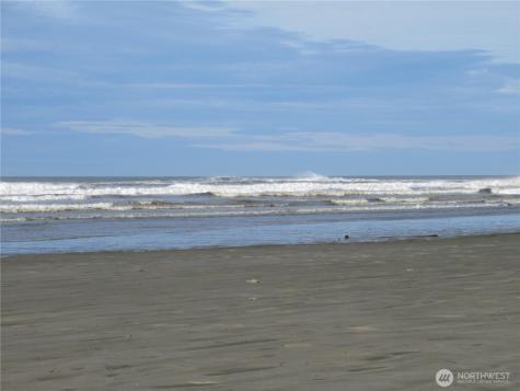 4 Driftwood Drive Ocean City WA 98569