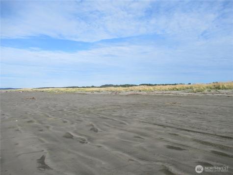 4 Driftwood Drive Ocean City WA 98569