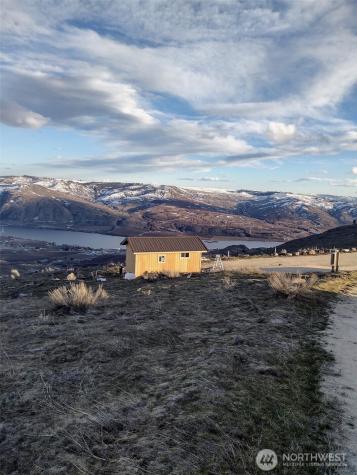31 S Harmony Heights Brewster WA 98812