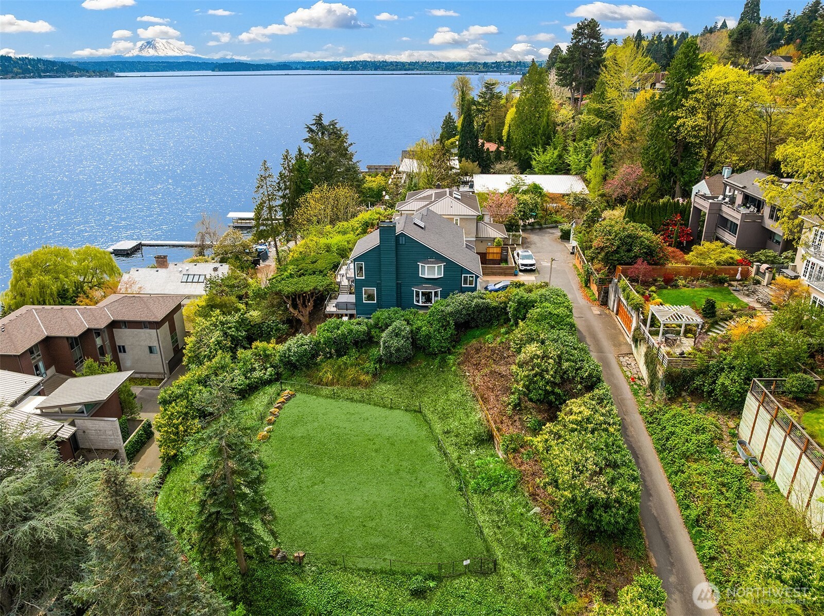 Seattle WA 98122