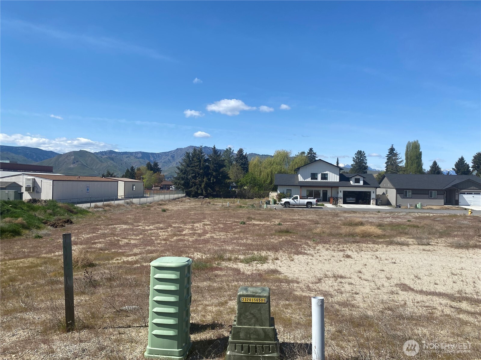 128 Harold Street NE East Wenatchee WA 98802