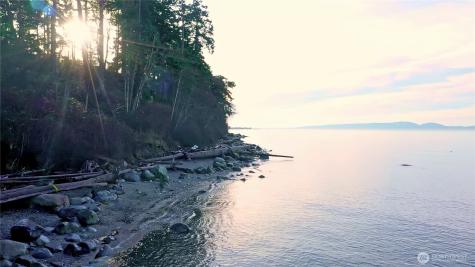 211 Marine Drive Point Roberts WA 98281