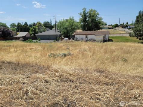 0 Parcel # 060797000 Washington Avenue S Warden WA 98857
