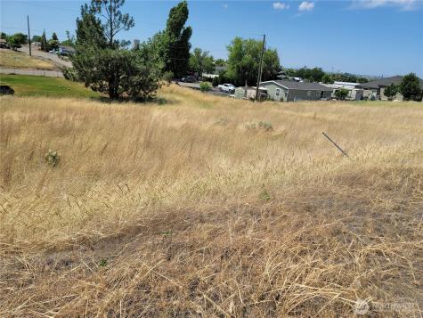 0 Parcel # 060797000 Washington Avenue S Warden WA 98857