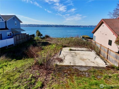 4904 Tok A Lou Drive NE Tacoma WA 98422