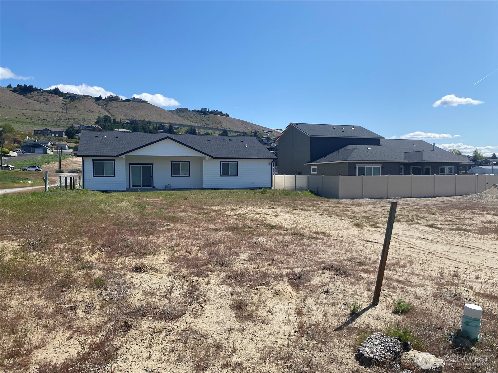 129 Harold Street NE East Wenatchee WA 98802
