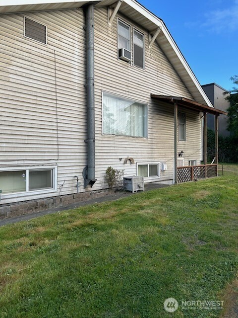 2816 SW Dakota Street Seattle WA 98126