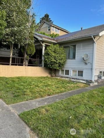 2816 SW Dakota Street Seattle WA 98126