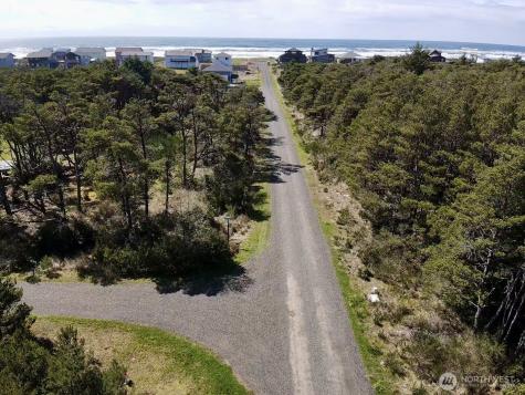 1005 Sand Castle Lane Westport WA 98595