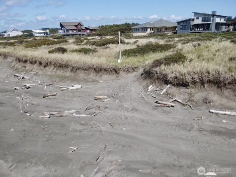 1005 Sand Castle Lane Westport WA 98595
