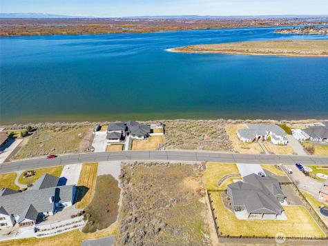 7382 Dune Lake Road SE Moses Lake WA 98837