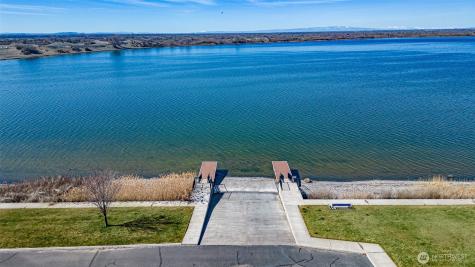 7382 Dune Lake Road SE Moses Lake WA 98837