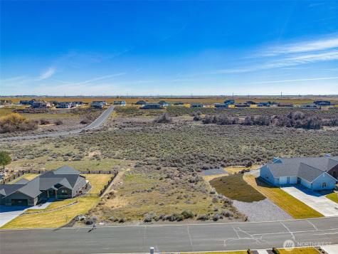 7382 Dune Lake Road SE Moses Lake WA 98837
