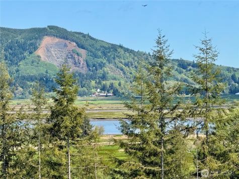 8468 Us Highway 101 South Bend WA 98586