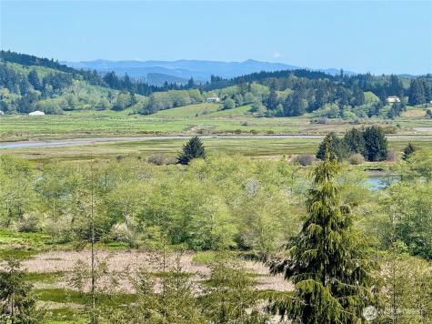 8468 Us Highway 101 South Bend WA 98586