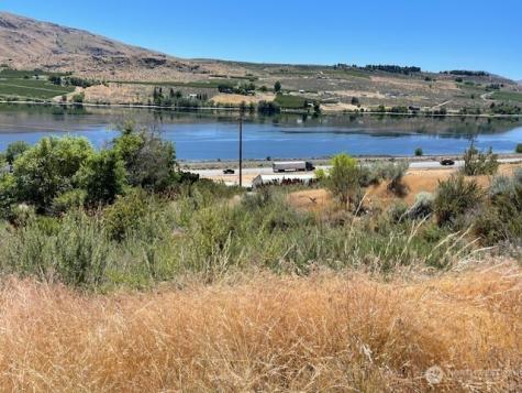 31 Osprey Nest Road Pateros WA 98846