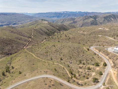 295 Hawks Ridge Road Chelan WA 98816