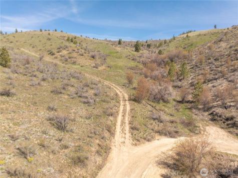 295 Hawks Ridge Road Chelan WA 98816
