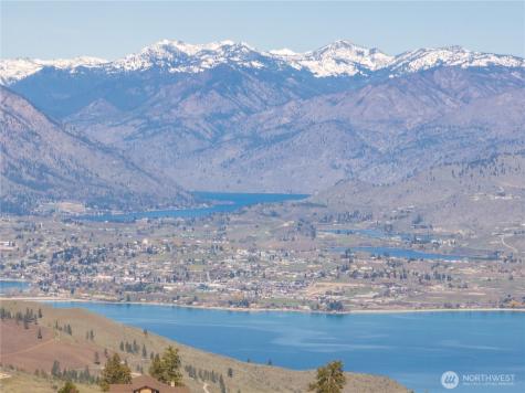 295 Hawks Ridge Road Chelan WA 98816