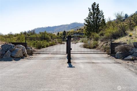 282 Hawks Ridge Road Chelan WA 98816