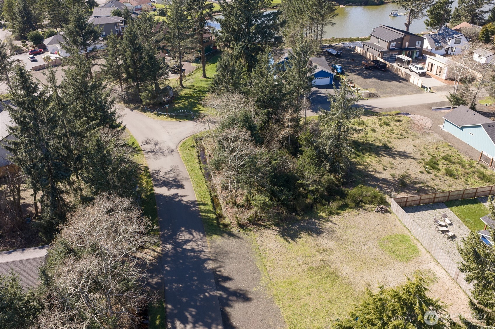 298 Glacier Court SE Ocean Shores WA 98569