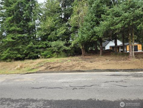 441 Bass Avenue NE Ocean Shores WA 98569