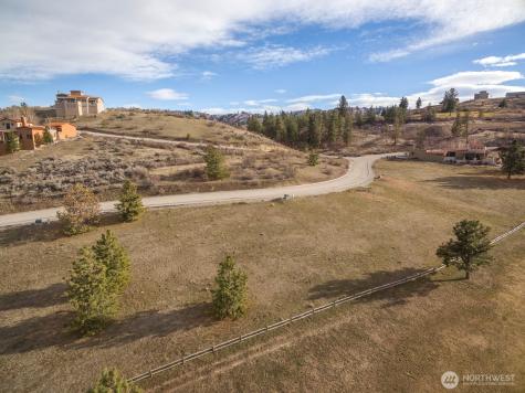 320 Paintbrush Road Chelan WA 98816