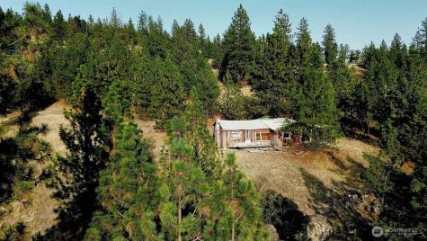 5687 Corkscrew Canyon Road Tumtum WA 99034