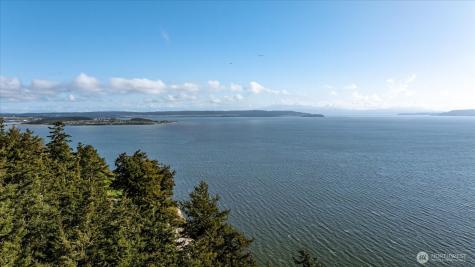 1012 N Scenic Heights Road Oak Harbor WA 98277