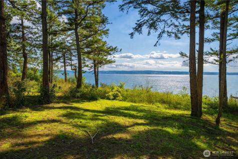 1012 N Scenic Heights Road Oak Harbor WA 98277