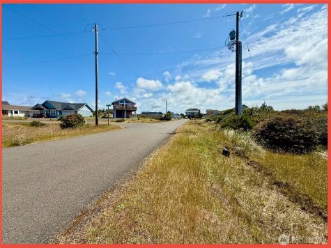 415 N Portal Loop SW Ocean Shores WA 98569