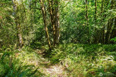 7817 E Hilldale Road Port Orchard WA 98366