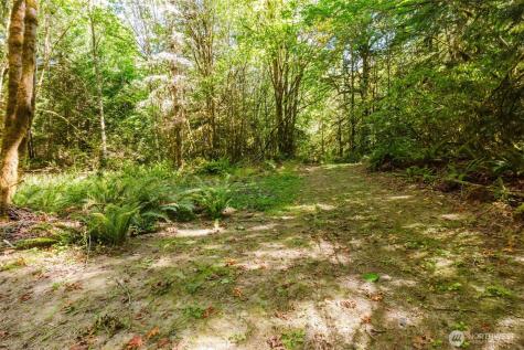 7817 E Hilldale Road Port Orchard WA 98366