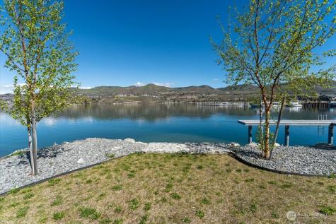 104 Bass Lane Chelan WA 98816