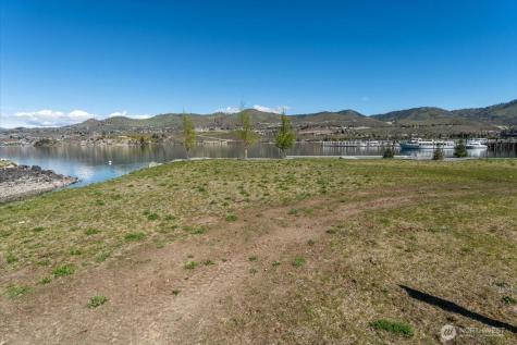 104 Bass Lane Chelan WA 98816